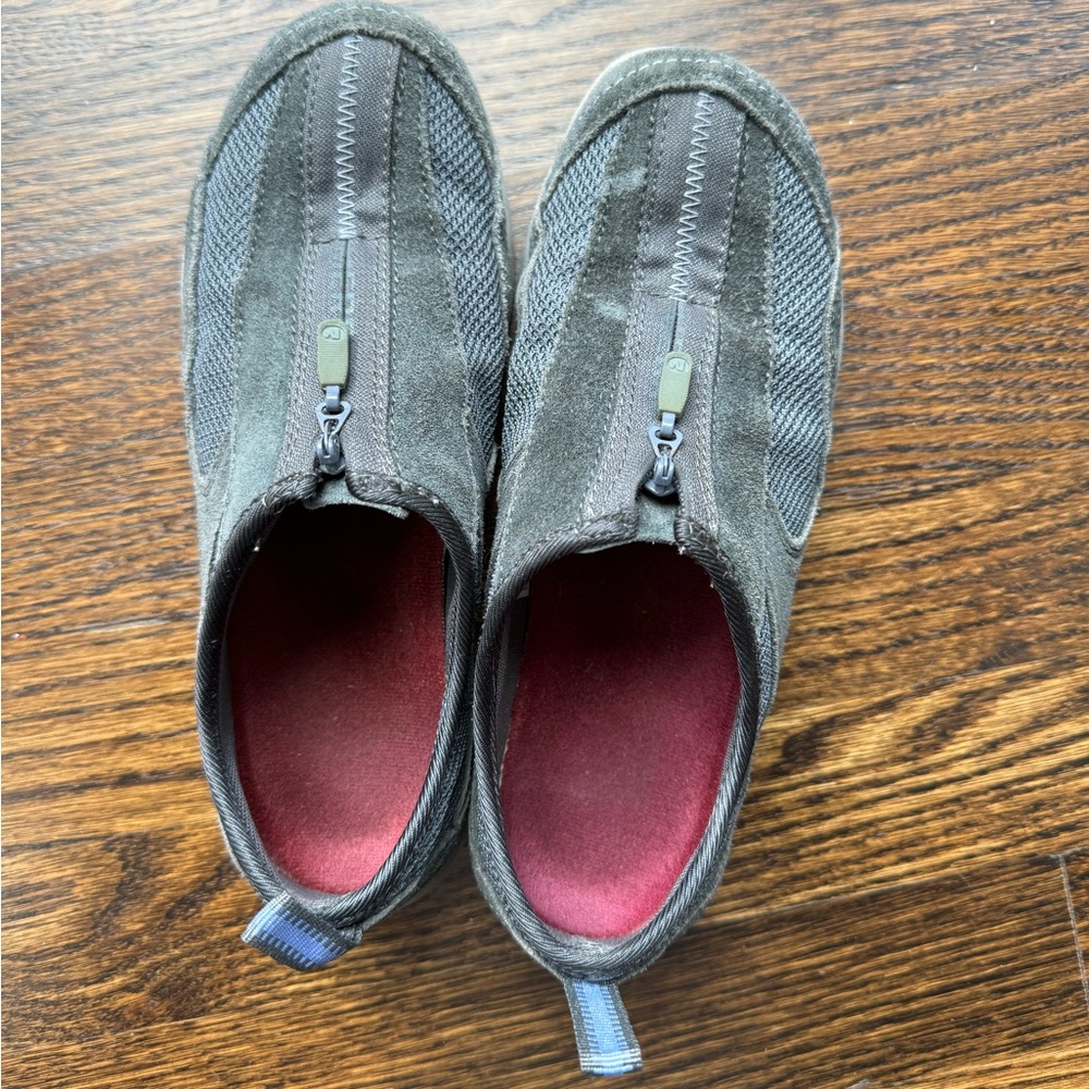 Merrell shoes women’s size 6